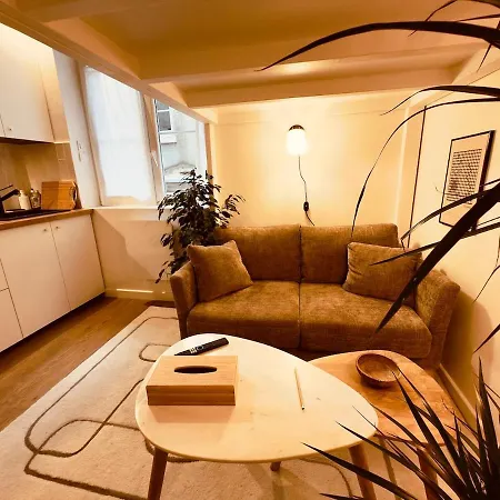 Charming Renovated Air Conditioned Studio, Pantheon, Notre Dame