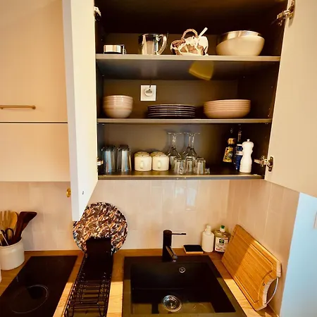 Appartement Charming Renovated Air Conditioned Studio, Pantheon, Notre Dame *