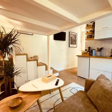 Charming Renovated Air Conditioned Studio, Pantheon, Notre Dame Lägenhet Paris